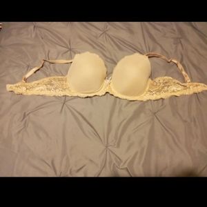 Victoria's Secret bra, 38C